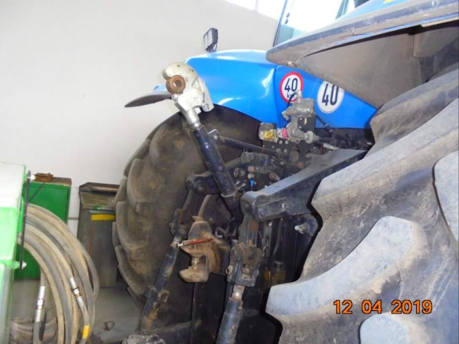 NEW HOLLAND - T8050