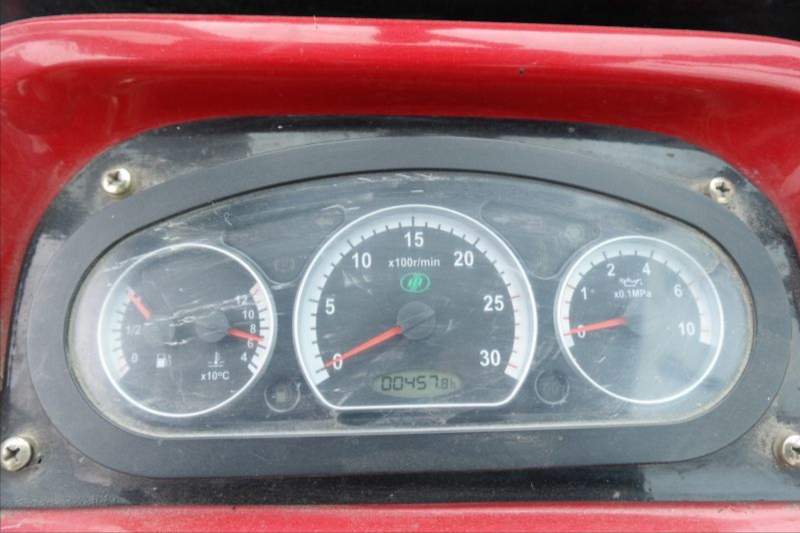 JINMA - 204E 4x4 přední náhon + příslušenství